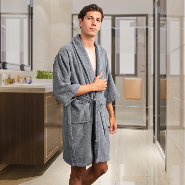 Bata_de_Baño_Regina_Vista_Hombre_2025