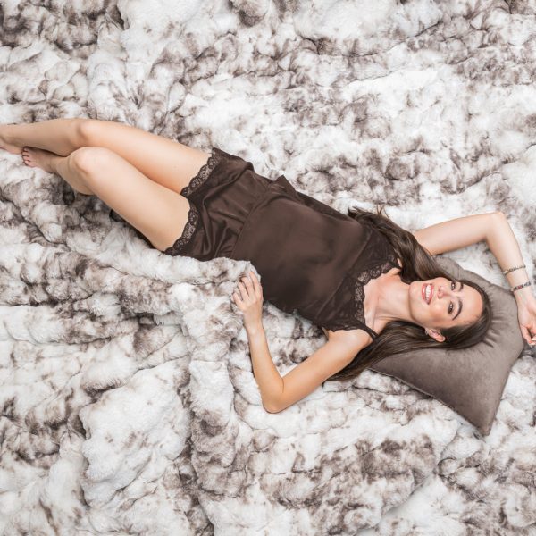 Edre-cobertor_Bubble_Tormenta_Regina_Boutique_Vista_Modelo